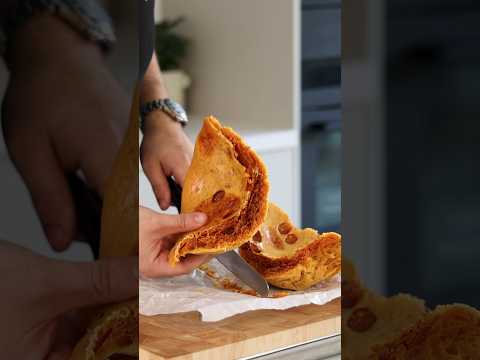 My favorite honey recipe! Delicious honeycomb that’s perfect for all desserts!