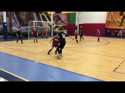 Enzo Padovani Goncalves applying a Rainbow