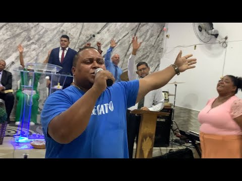 IMPOSSÍVEL NÃO SENTIR A PRESENÇA DE DEUS 😭