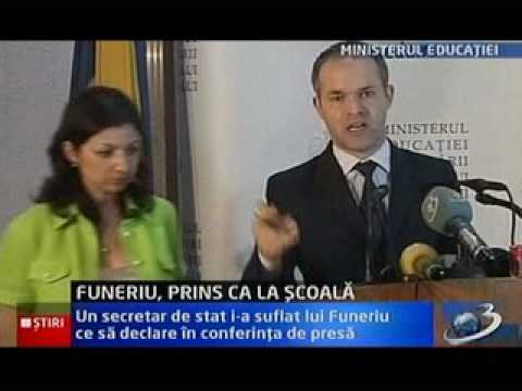 Lui Funeriu i se sufla ca la scoala.flv