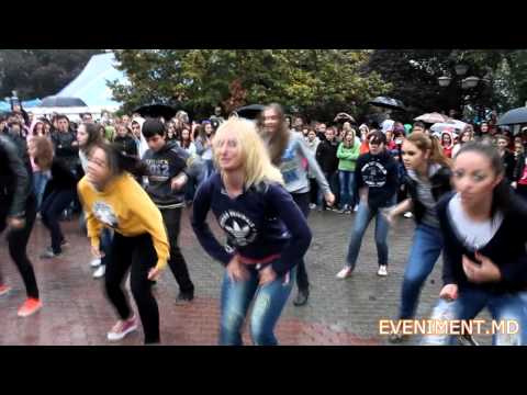 SIS'N'BRO Dance Flash Mob