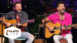 Old Dominion Performs “One Man Band” | CMT Campfire Sessions