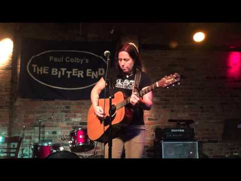 2015-12-06 - Marcy Lang @ The Bitter End - 05