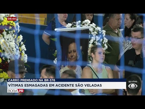 Amigos se despedem de família que morreu na BR-376 em São José dos Pinhais
