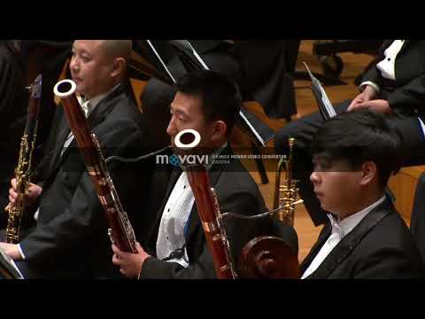 O Guia do Jovem para a Orquestra (versão chinesa) por Julian Yu