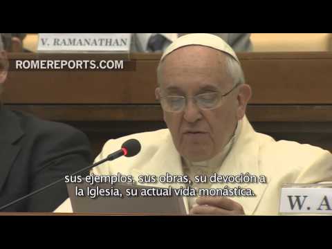 Para Francisco, Benedicto XVI fue “un gran Papa”