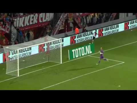 Richairo Zivkovic Sprinting for goal