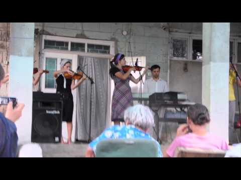 Majesty, worship His majesty