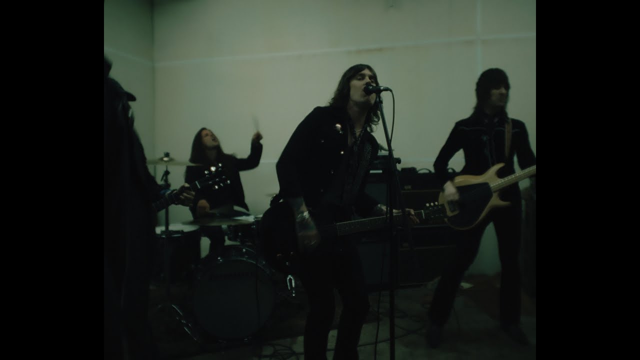 Tuk Smith & The Restless Hearts - Runnin' With the Wild Ones [Official Music Video] - YouTube