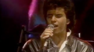 Glenn Medeiros - Lonely Won&#39;t Leave Me Alone (Official Music Video)