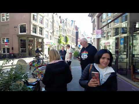 Explore Amsterdam | Walking Tour of Amsterdam | Centraal Station to the Iconic Brouwersgracht View