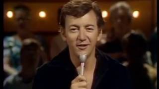 Bobby Darin: Beyond the Sea, Simple Song of Freedom