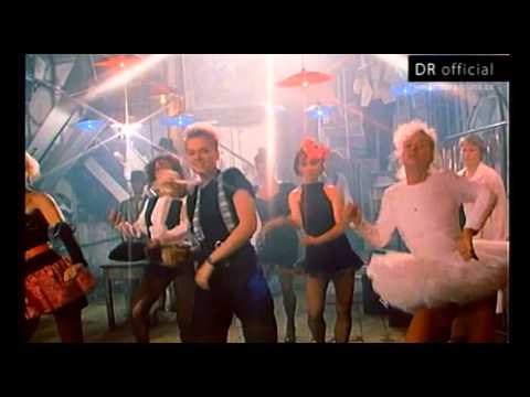 Jiří Korn a Darina Rolincová - Tvý mládí mít (videoklip) 1990