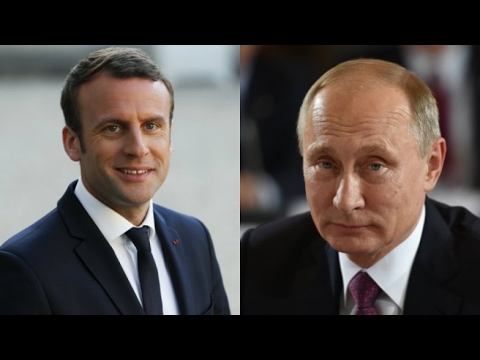 Macron uvítal ruského prezidenta Putina v sídle francouzských králů ve Versailles