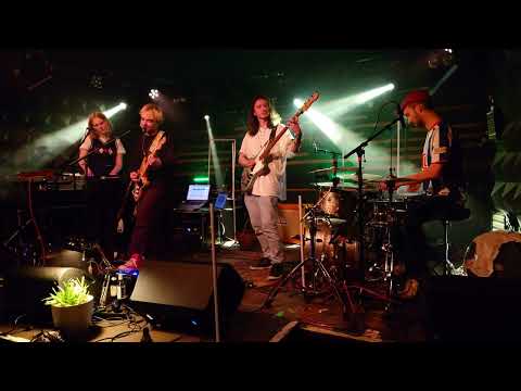 Quirinello 2, Badehouse Berlin May 2023