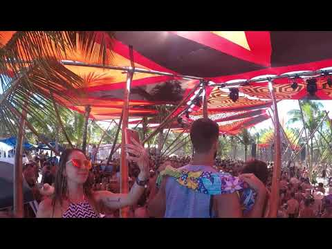 UNIVERSO PARALELO 14 UP CLUB