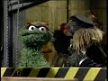2830 Oscar Loses His Voice