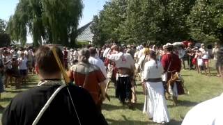 preview picture of video 'Nyílzápor 2012 Ópusztaszer (gyülekezés, bevonulás,hadrendbe állás -vágatlan,teljes videó1)'