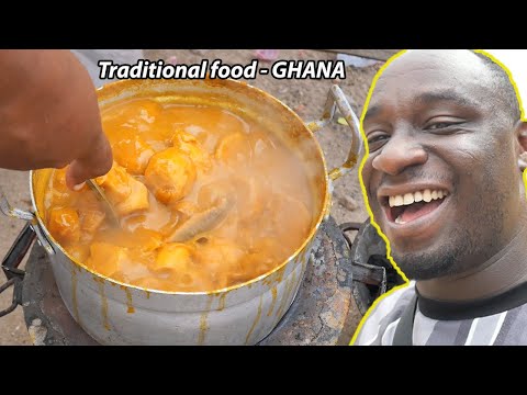 A pot full of Traditional local food !! How to prepare COCOYAM POTTAGE !! MPOTOMPOTO !! NUHUU