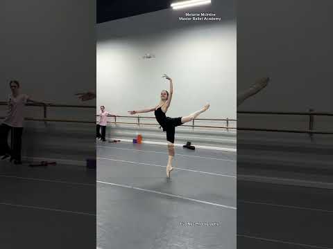 I CANT BELIEVE SHE CAN DO THIS 🫢😱 #ballet