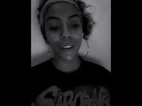 Recitando Antiga Poesia, Ellen Oleria.