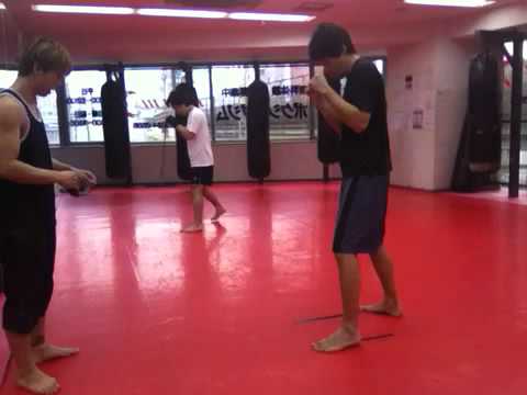 ジャブの打ち方練習風景3/18