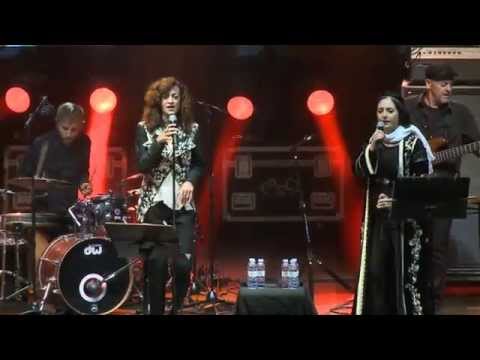 Dos Medinas Blancas / Carmen París & Nabyla Maan #PirineosSur