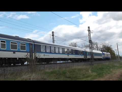 380.007-5 na vlaku EC 123 Radhošť mezi stanicemi Štěpánov a Olomouc