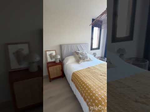 Video de YouTube - Apartamento en Alquiler de 2 dormitorios con Piscina y Jardín en Carrasco, Montevideo