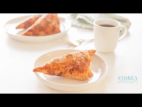Easy Dutch Appelflappen (Apple Turnovers) with puff pastry