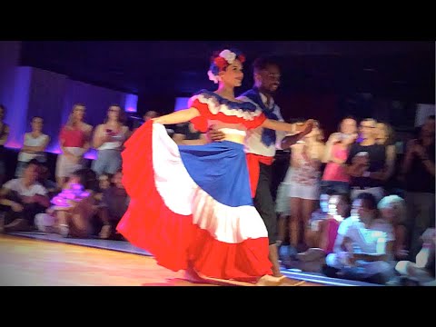 BAILE MERENGUE FOLKLORICO Edwin y Dakhóta