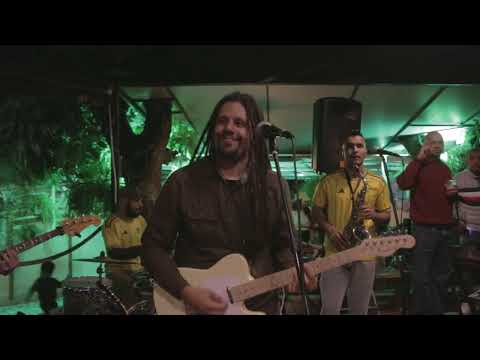 Down Down - Gil Sant'Anna