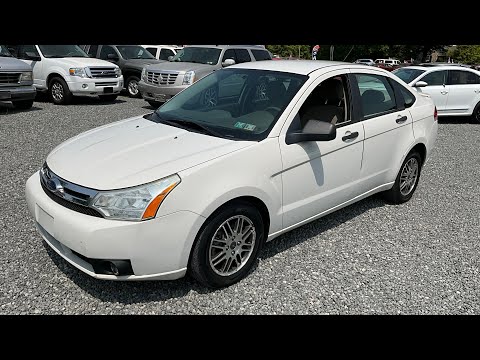 2010 Ford Focus SE  **Low Miles**