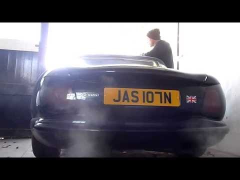 V8 TVR sound from Chimaera  Start Up and moving out the garage