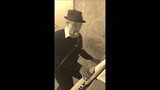 Felix The Piano Man video preview
