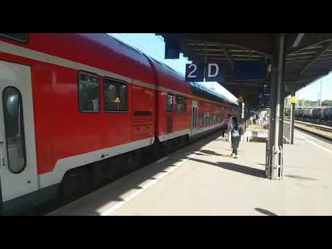 Einfahrt RE 4712 Schwarzwaldbahn nach Karlsruhe Hbf und nach Offenburg in Villingen (Schwarzw)