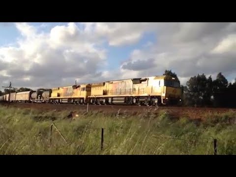 Australian Trains 40 - 6024 6029 work 2PM1 05/10/15 at Toodyay