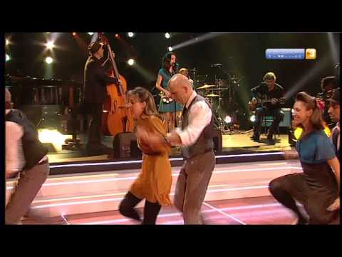 Joan Chamorro i Andrea Motis Quintet+Swing Maniacs - " Twenty four hours a day "