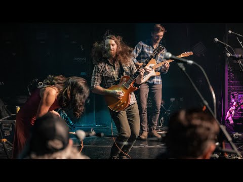 Midnight North - "Round & Round" (Live)