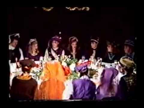 Now Is Born the Divine Christ Child