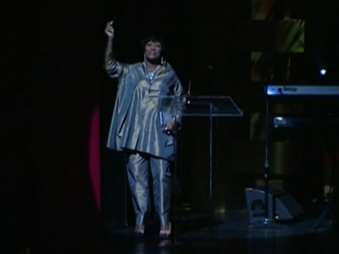 LaBelle dishes on new cookbook, missing Prince