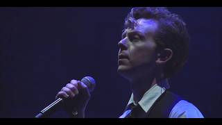 David Bowie &quot;Moonage Daydream&quot; Performed by Live On Mars