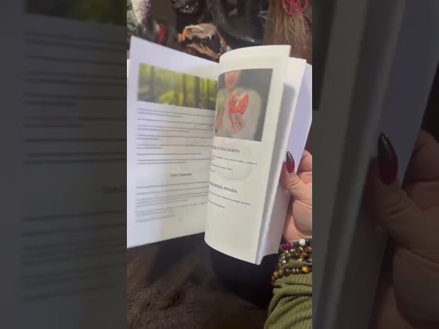 Vídeo relacionado con MIS RITUALES Y HECHIZOS: Recetario de de Rituales y Hechizos para completar · Libro de Hechizos en Blanco · Libro en blanco de 60 Hechizos y Rituales · Formato A4