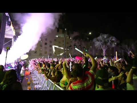 Dj 4b at FIU SUMMER FEST 2019