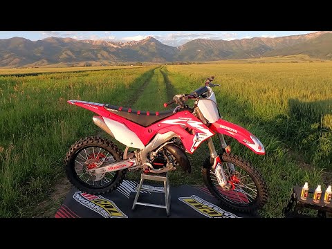 Epic 2002 Honda CR125 2 Stroke Rebuild Timelapse!