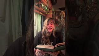 Is this the kind of close-up you like? 🫦