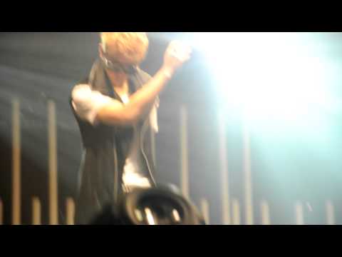 [FANCAM] 111205 BEAST - Shock @ UCC London