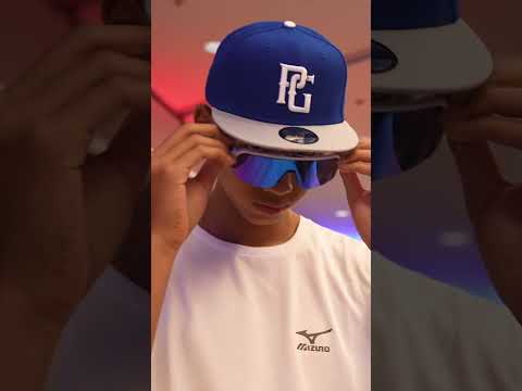 CUSTOMIZED OAKLEY SUTRO! The PG All-Americans get HOOKED UP in the PLAYER'S LOUNGE!