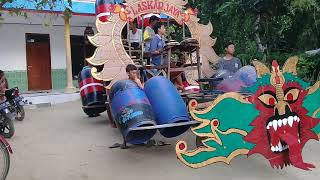 Download lagu Latian daol lanceng madureh mp3 Download lagu Latian daol lanceng madureh mp3