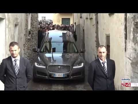 28/10/2022 - "Un ragazzo pieno di vita, sempre allegro": il ricordo ai funerali di Edoardo Manesso